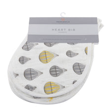 Load image into Gallery viewer, Traveler Bamboo Heart Bibs 2PK