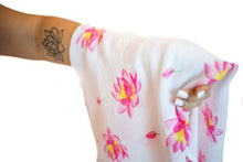 Load image into Gallery viewer, ORGANIC SWADDLE - MAGICAL LOTUS