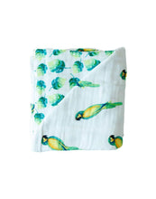 Load image into Gallery viewer, ORGANIC SNUG BLANKET - PARROTS