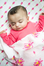 Load image into Gallery viewer, ORGANIC SWADDLE - MAGICAL LOTUS