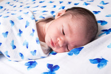 Load image into Gallery viewer, ORGANIC SWADDLE - BLUE BUTTERFLY
