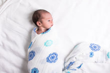 Load image into Gallery viewer, ORGANIC SWADDLE - MANDALA

