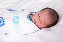 Load image into Gallery viewer, ORGANIC SWADDLE - MANDALA
