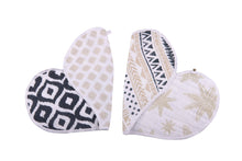 Load image into Gallery viewer, World Wanderer Heart Cotton Bibs 2PK
